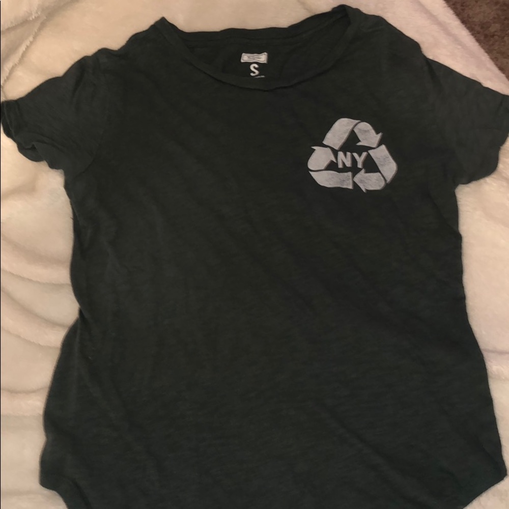 tailgate army green recycle NY t-shirt